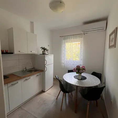 Mirijana Apartment Pula